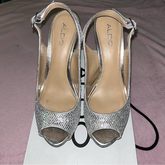 Aldo Silver Heels - Picture 2 of 9